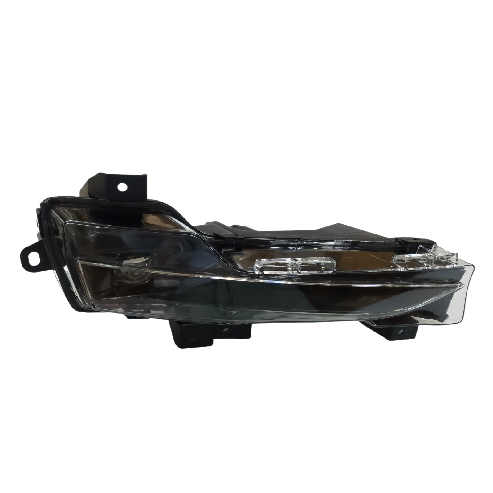 Tesla Model 3 2017-2023 and Model Y 2019 onwards Front Right fog lamp 1077396-00-D 1077392-00-E