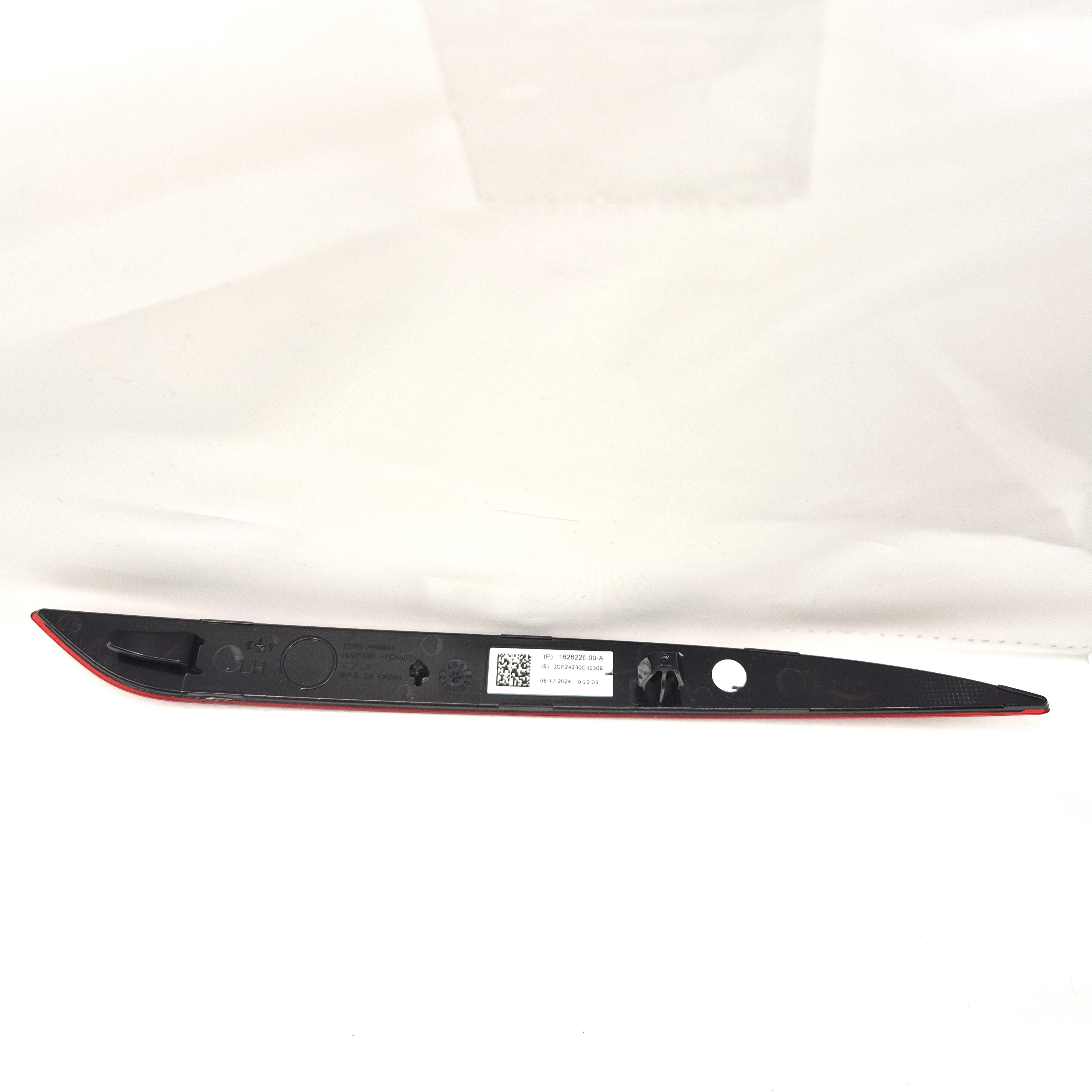 Tesla Model Y 19- Rear Left reflector lamp 1626226-00-A